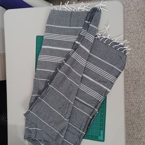 HUCKBERRY Turkish Towel SULTAN Turkish Towel in Black (#3)